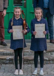 Saitenzauber Hanna Bohm   Harfe Magdalena Bohm   Violine